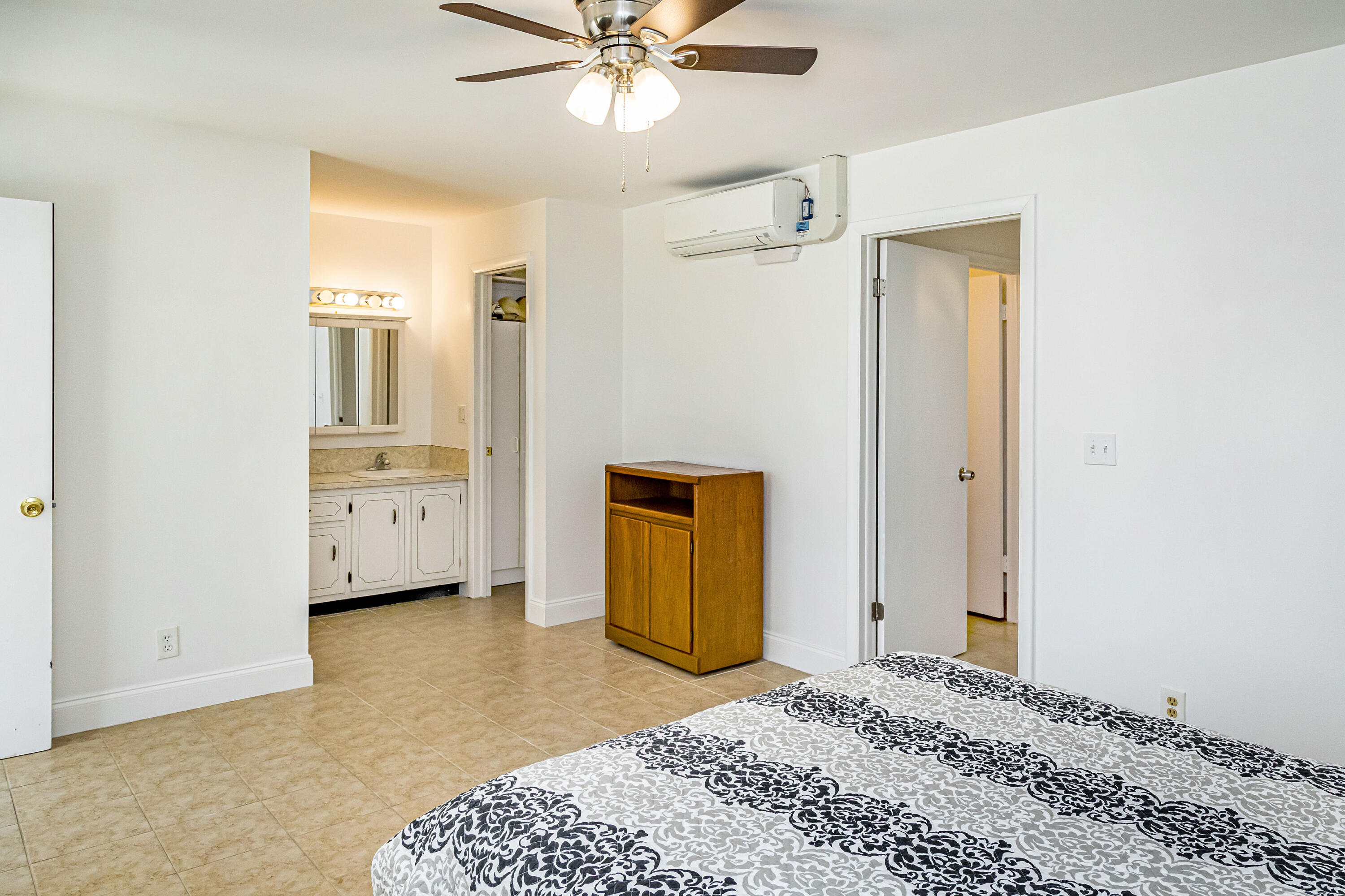 HIGH POINT WEST CONDO 2 - Residential