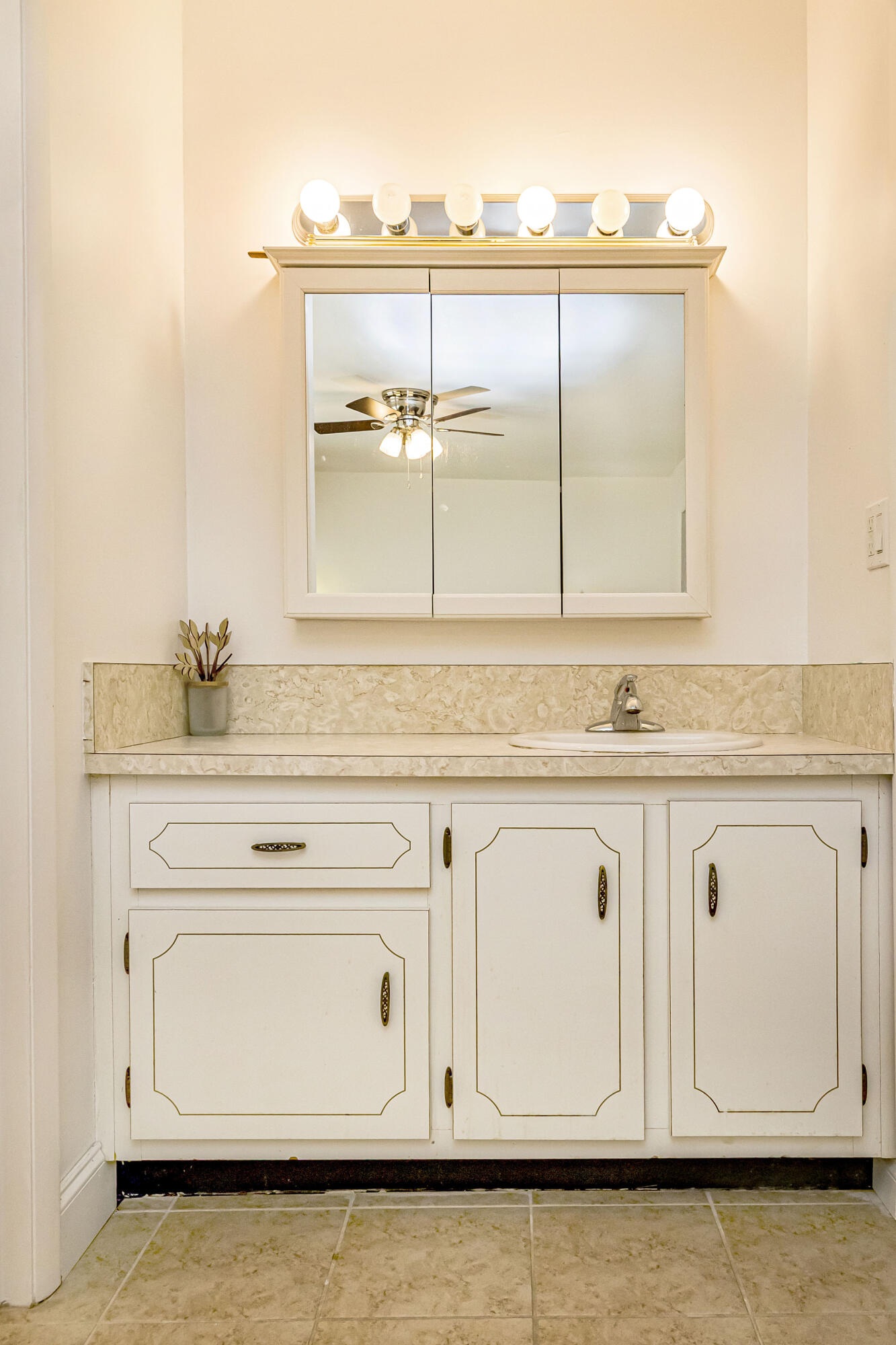 HIGH POINT WEST CONDO 2 - Residential