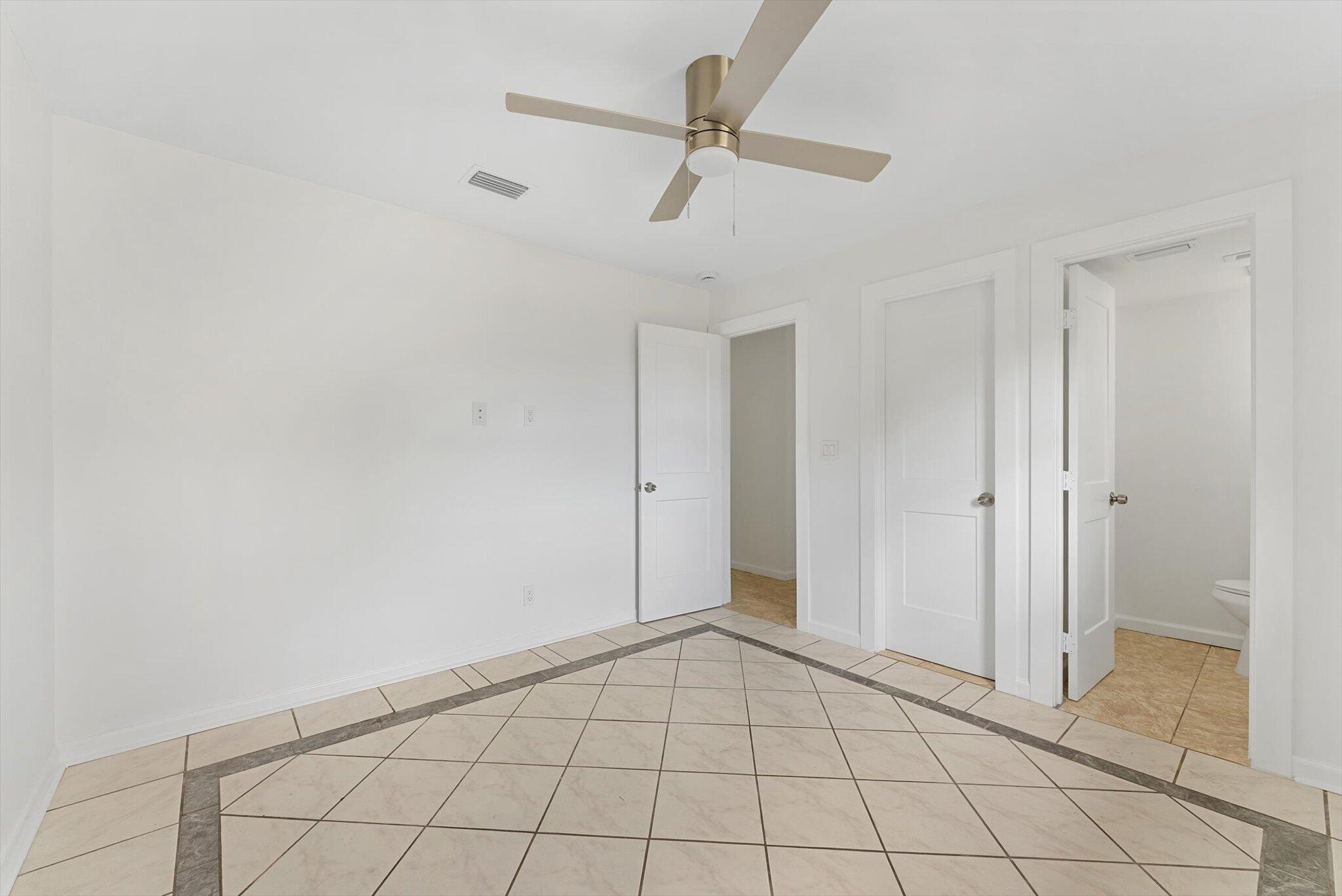 EASTVIEW MANOR - Residential Income