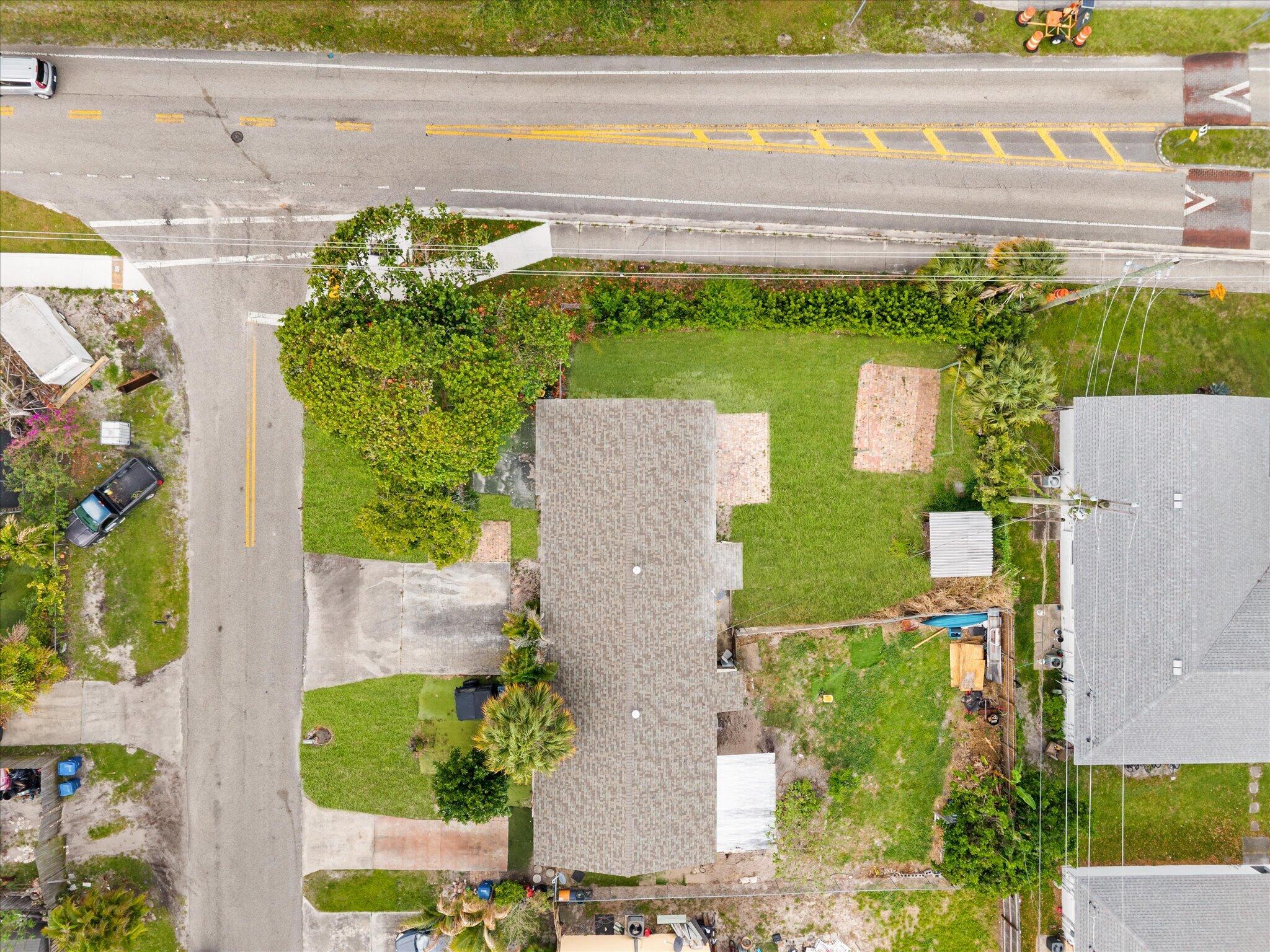 EASTVIEW MANOR - Residential Income
