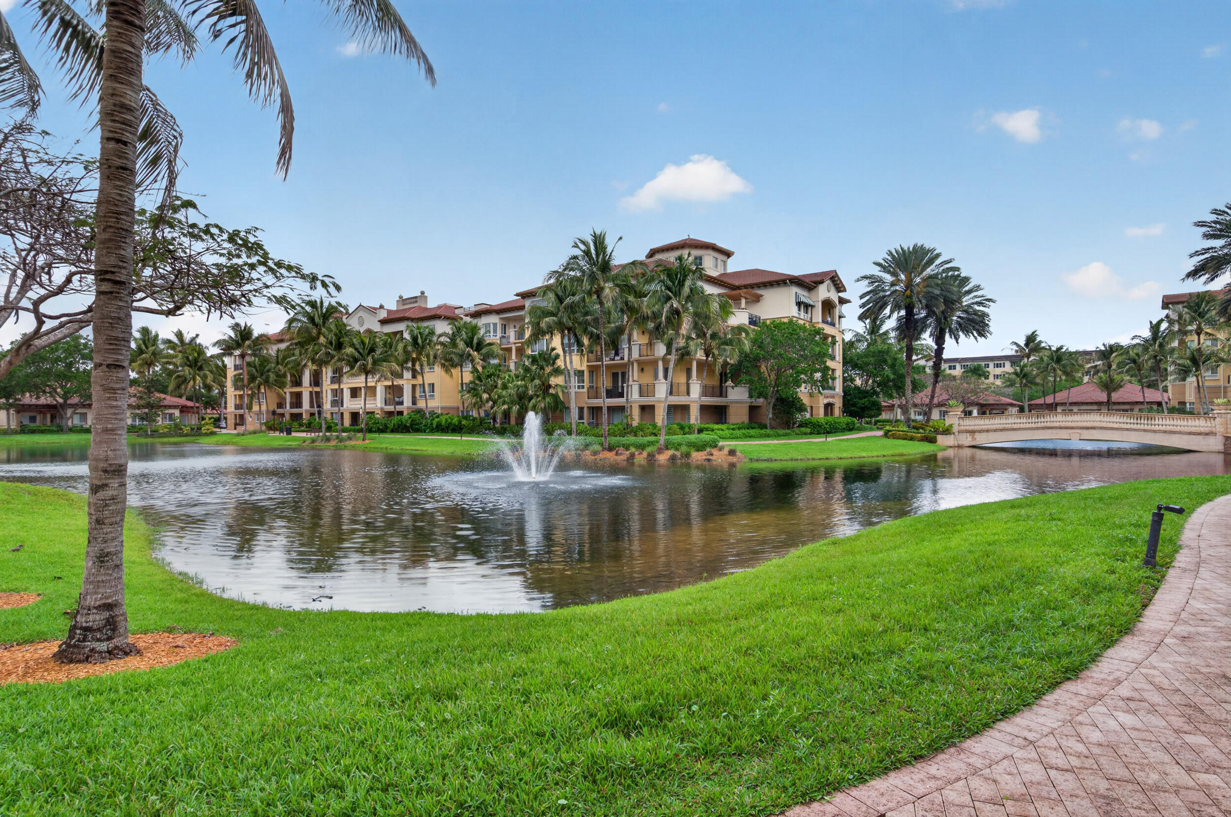 WESTON 55 PLUS CONDO - Residential