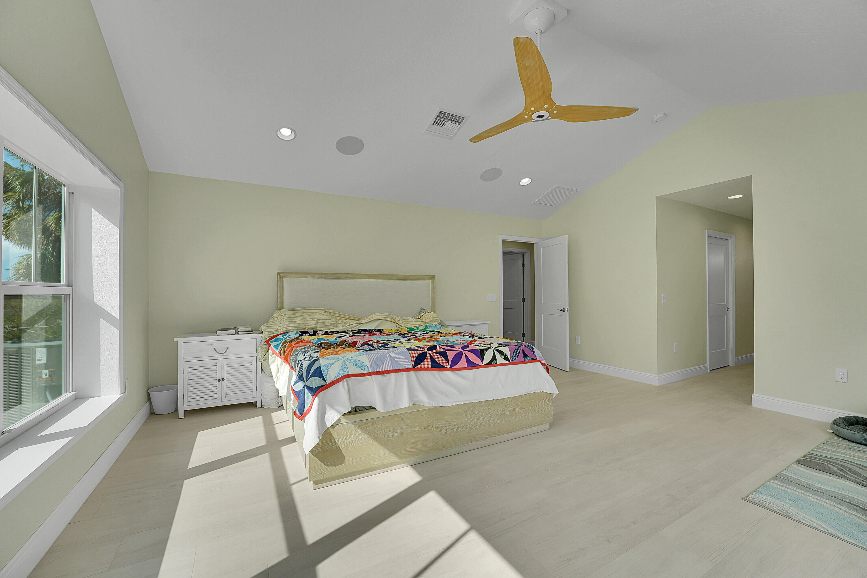 665000 Stuart Woods Ranch Hosanah Ln - Residential