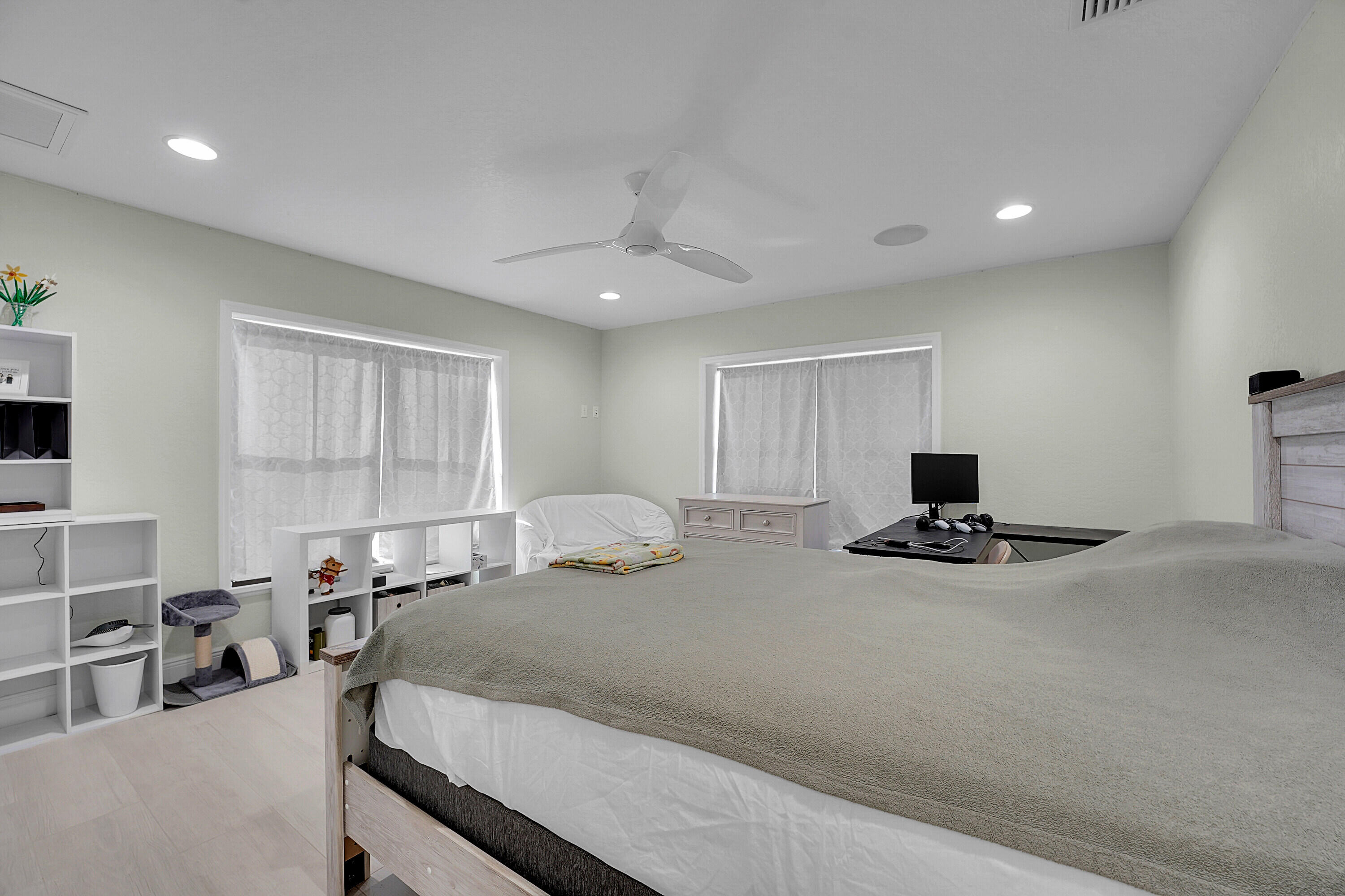 665000 Stuart Woods Ranch Hosanah Ln - Residential