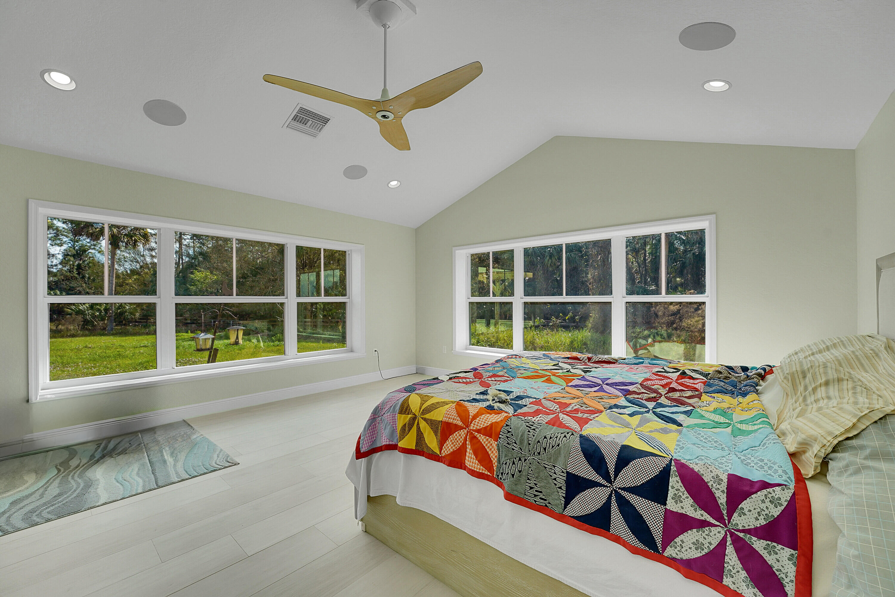 665000 Stuart Woods Ranch Hosanah Ln - Residential