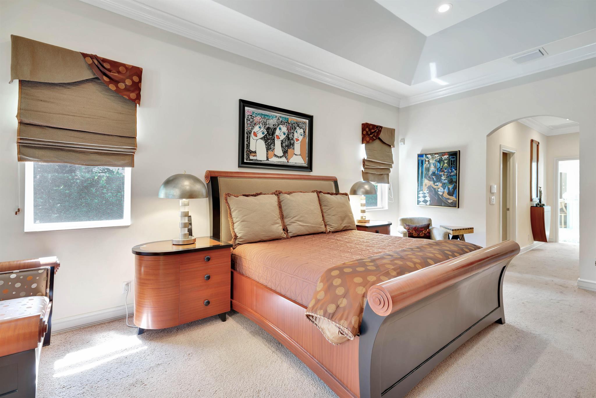 ADMIRALS COVE - Residential