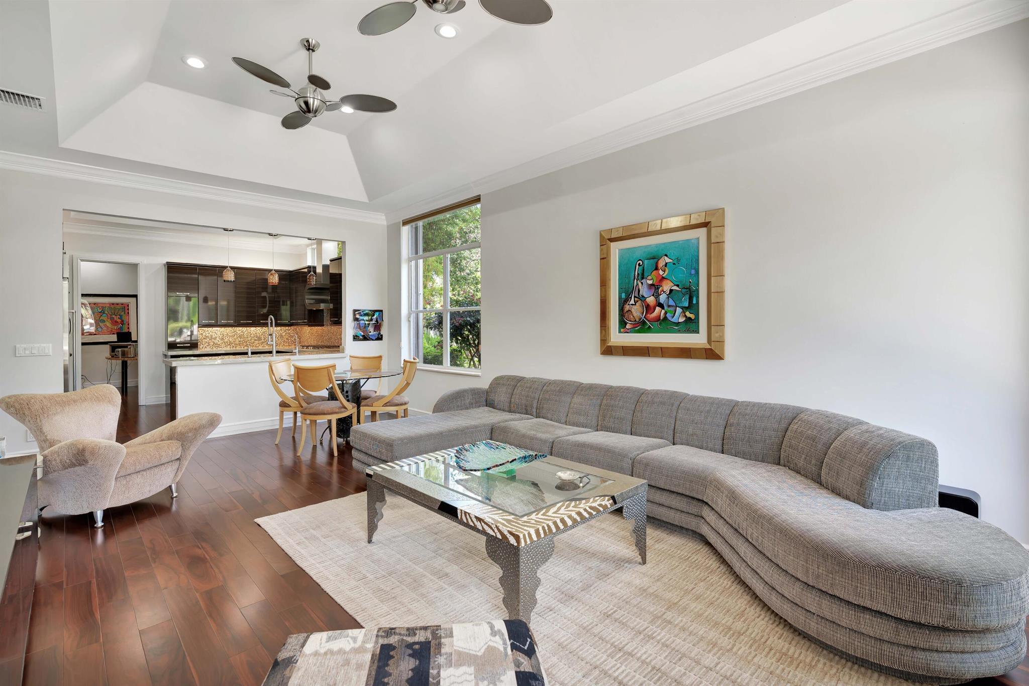 ADMIRALS COVE - Residential