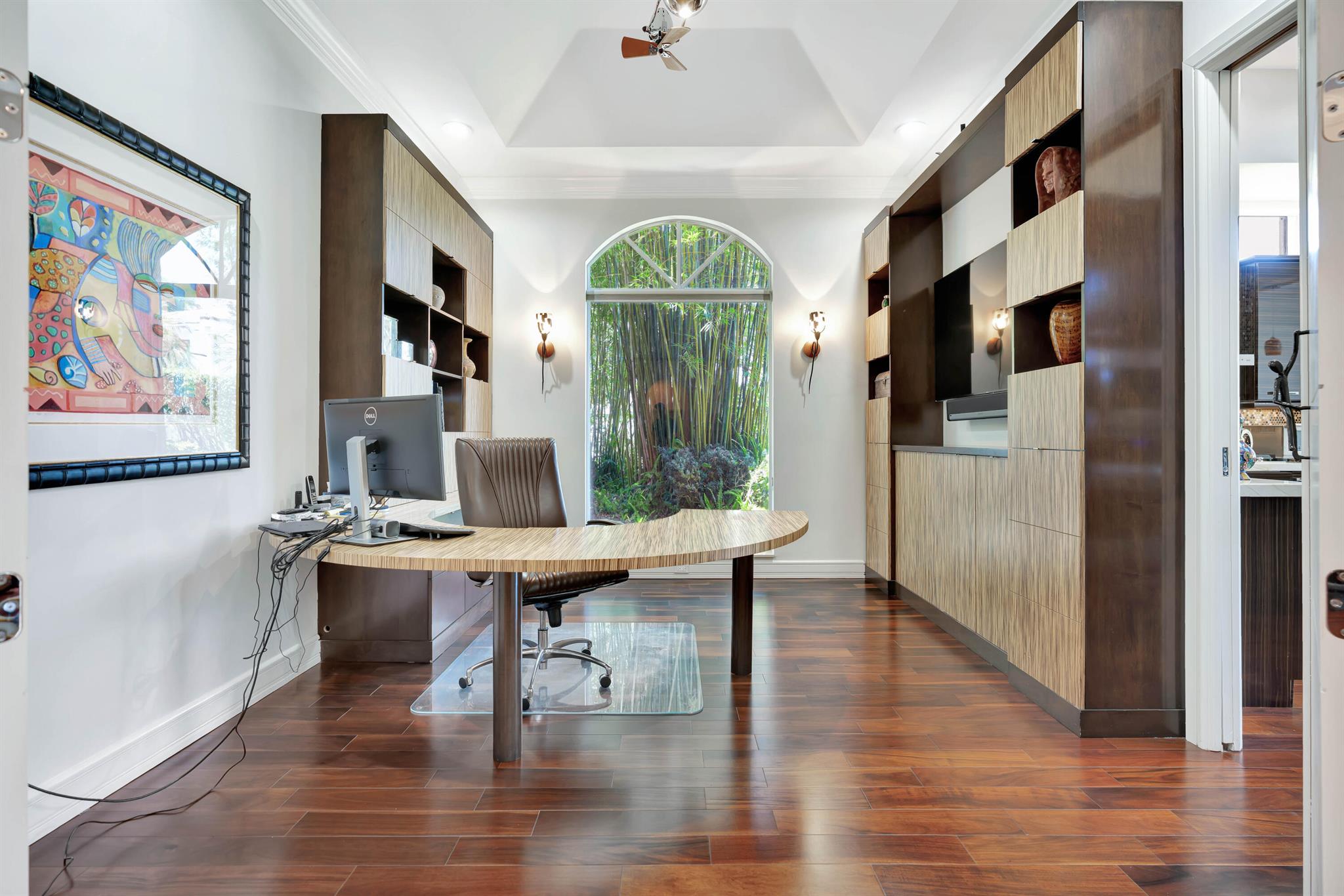 ADMIRALS COVE - Residential