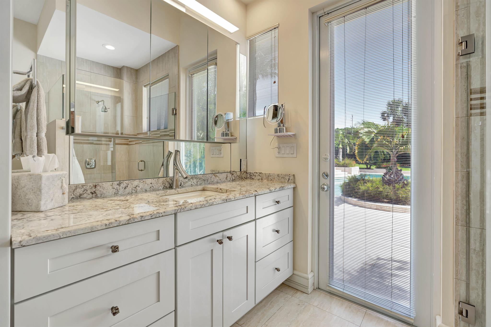 ADMIRALS COVE - Residential