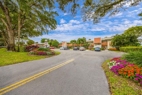 905 Cypress Ter 202 Pompano Beach FL 33069
