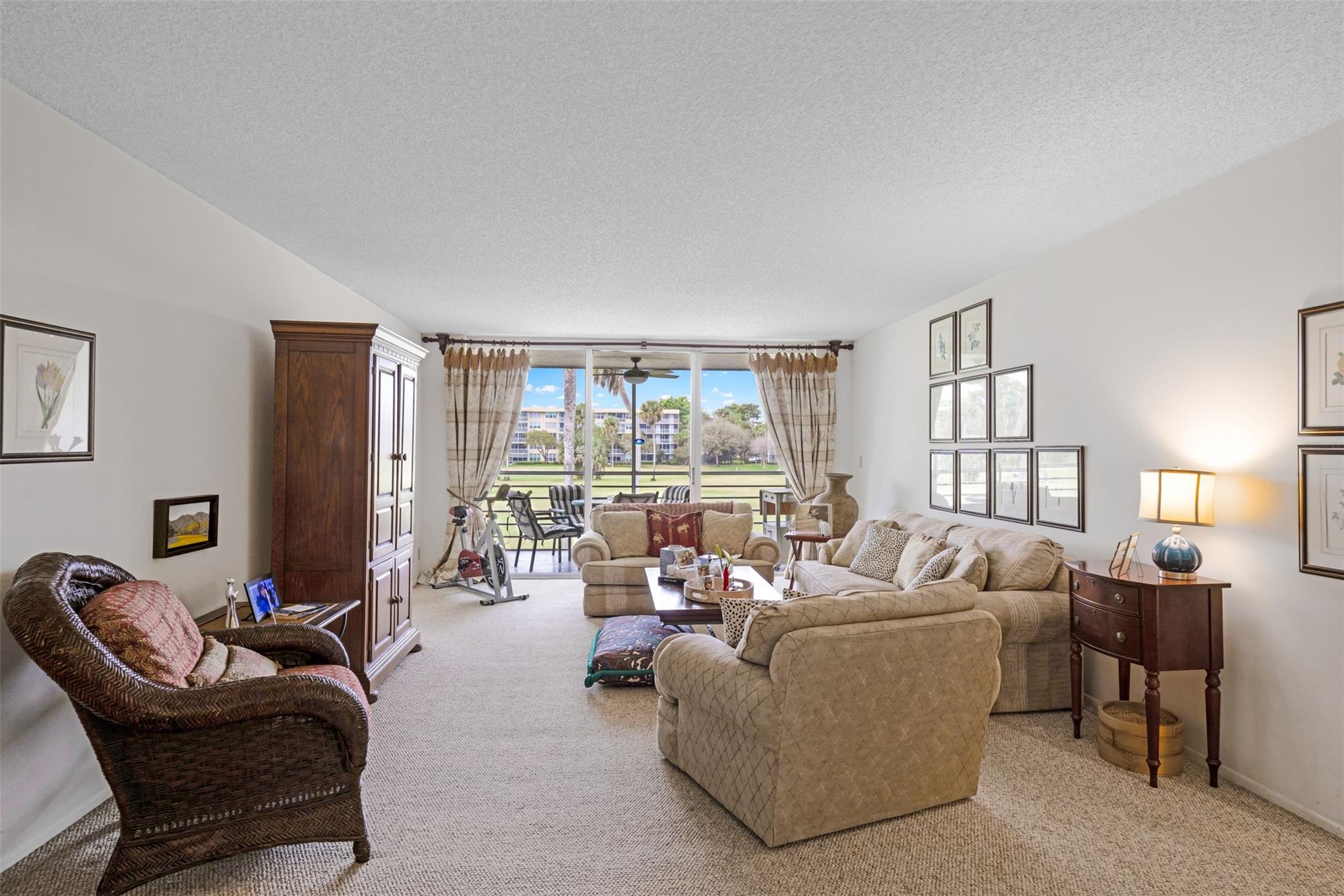 905 Cypress Ter 202