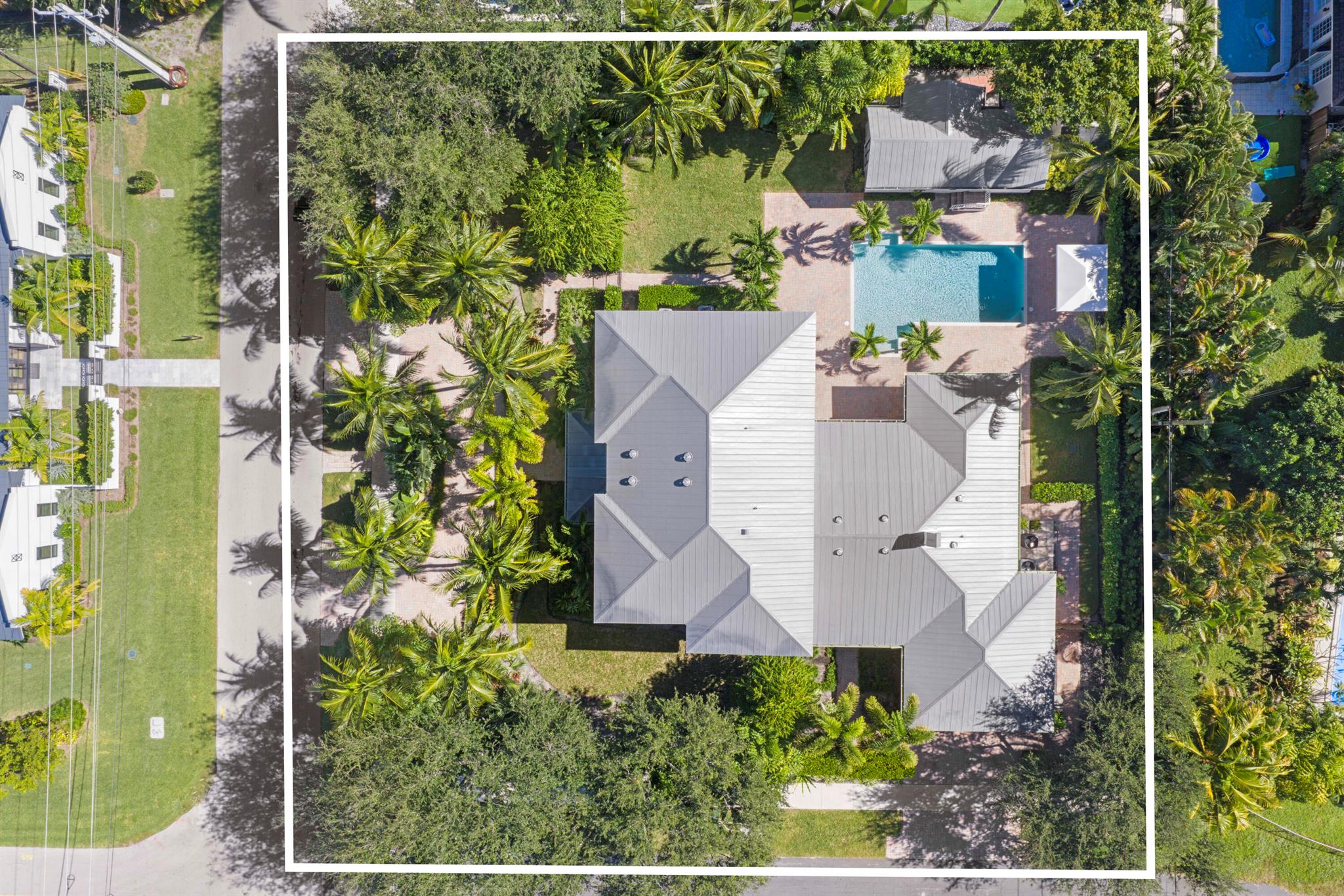 CRUZAN CORNER - Residential