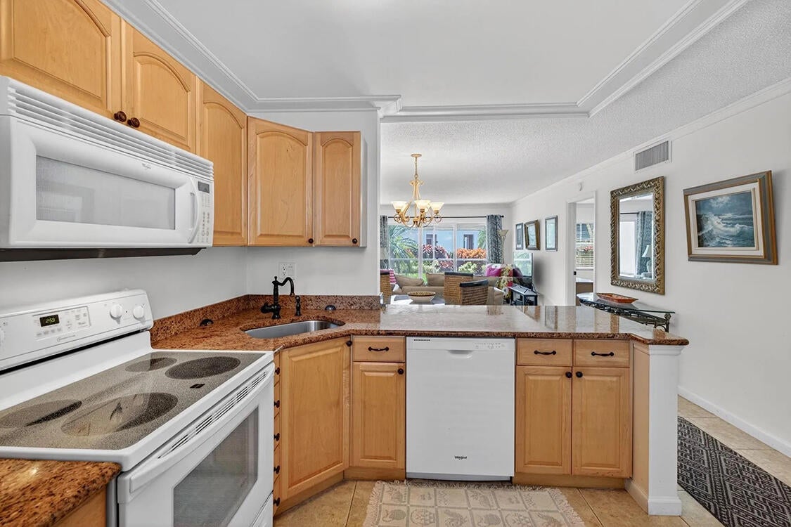 1541 S OCEAN Boulevard 122