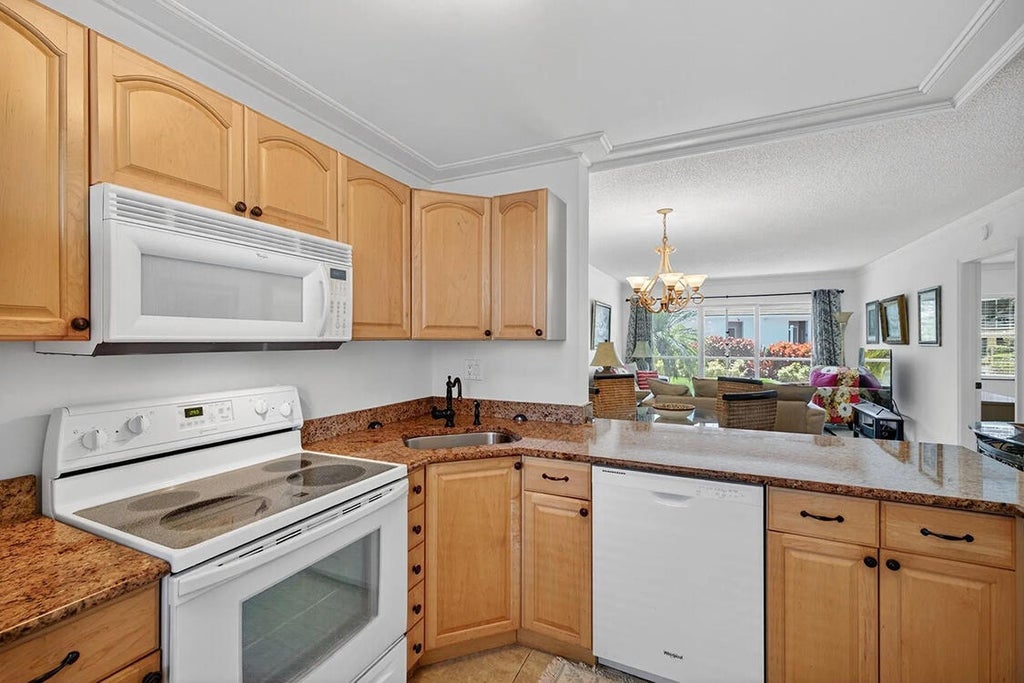 Photo of 1541 S OCEAN Boulevard #122, Lauderdale By The Sea, FL 33062 (MLS # B26075050)