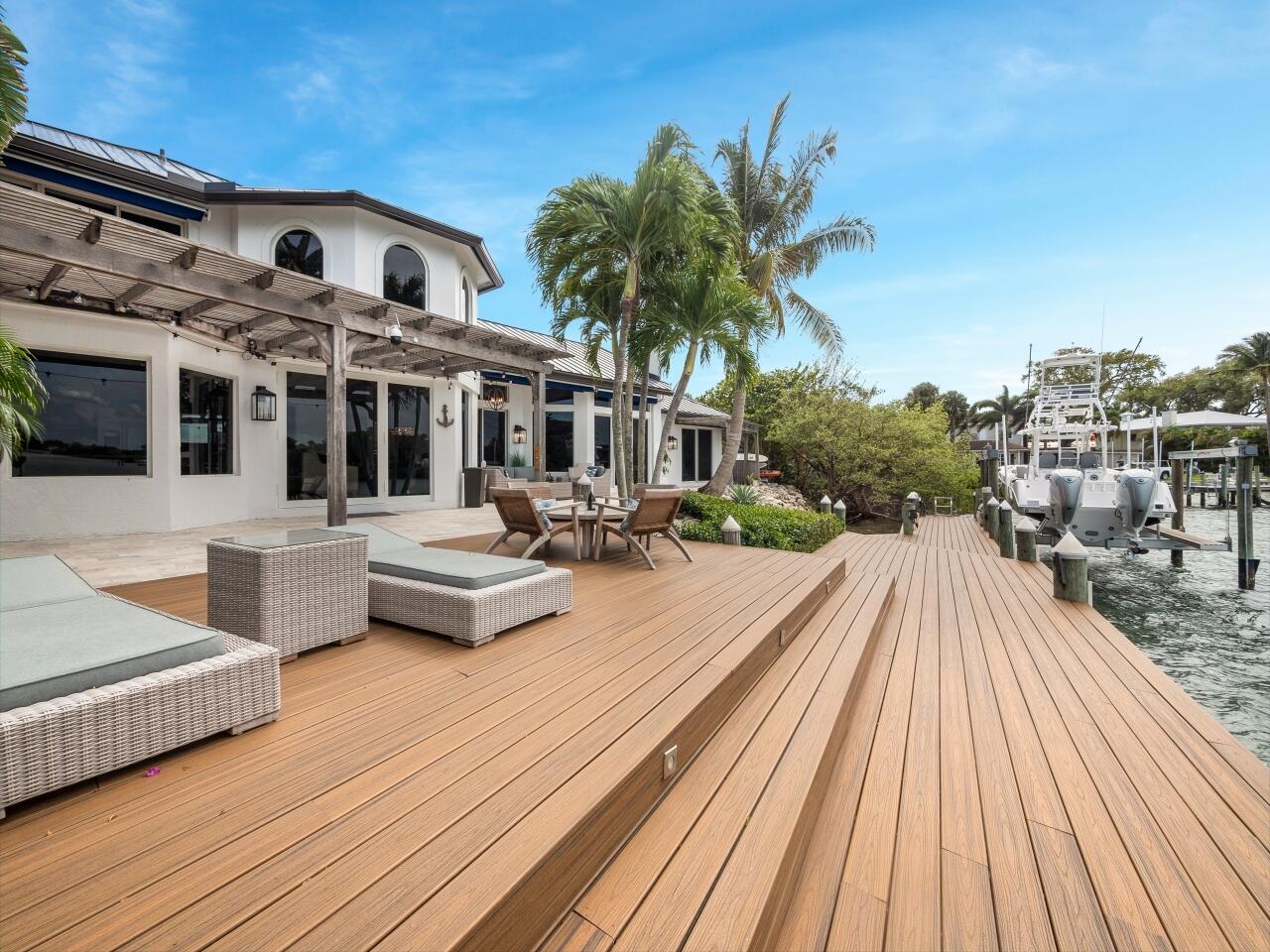 LANDS END - Residential