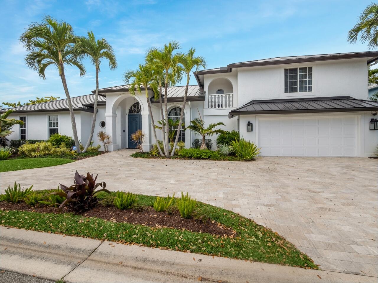 LANDS END - Residential