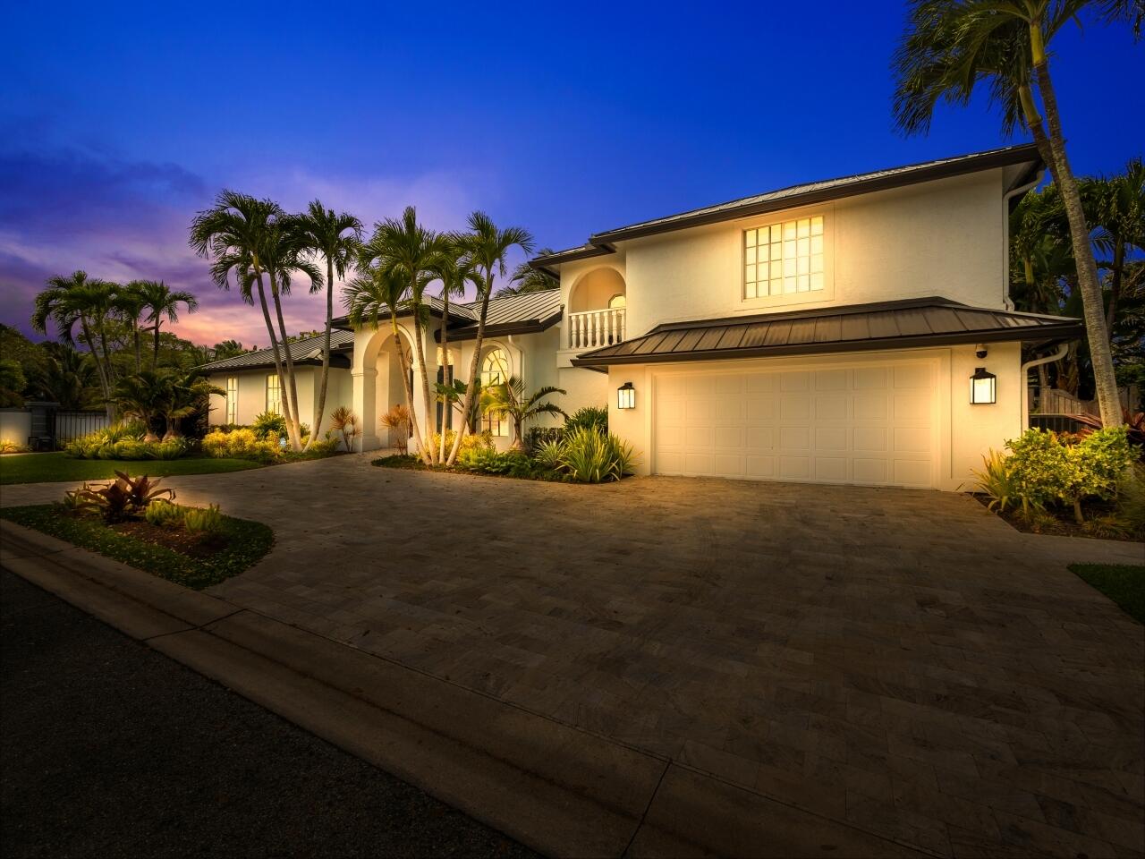 LANDS END - Residential