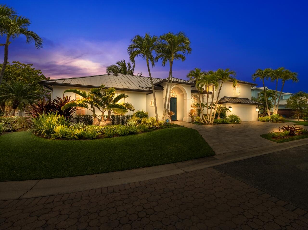 LANDS END - Residential