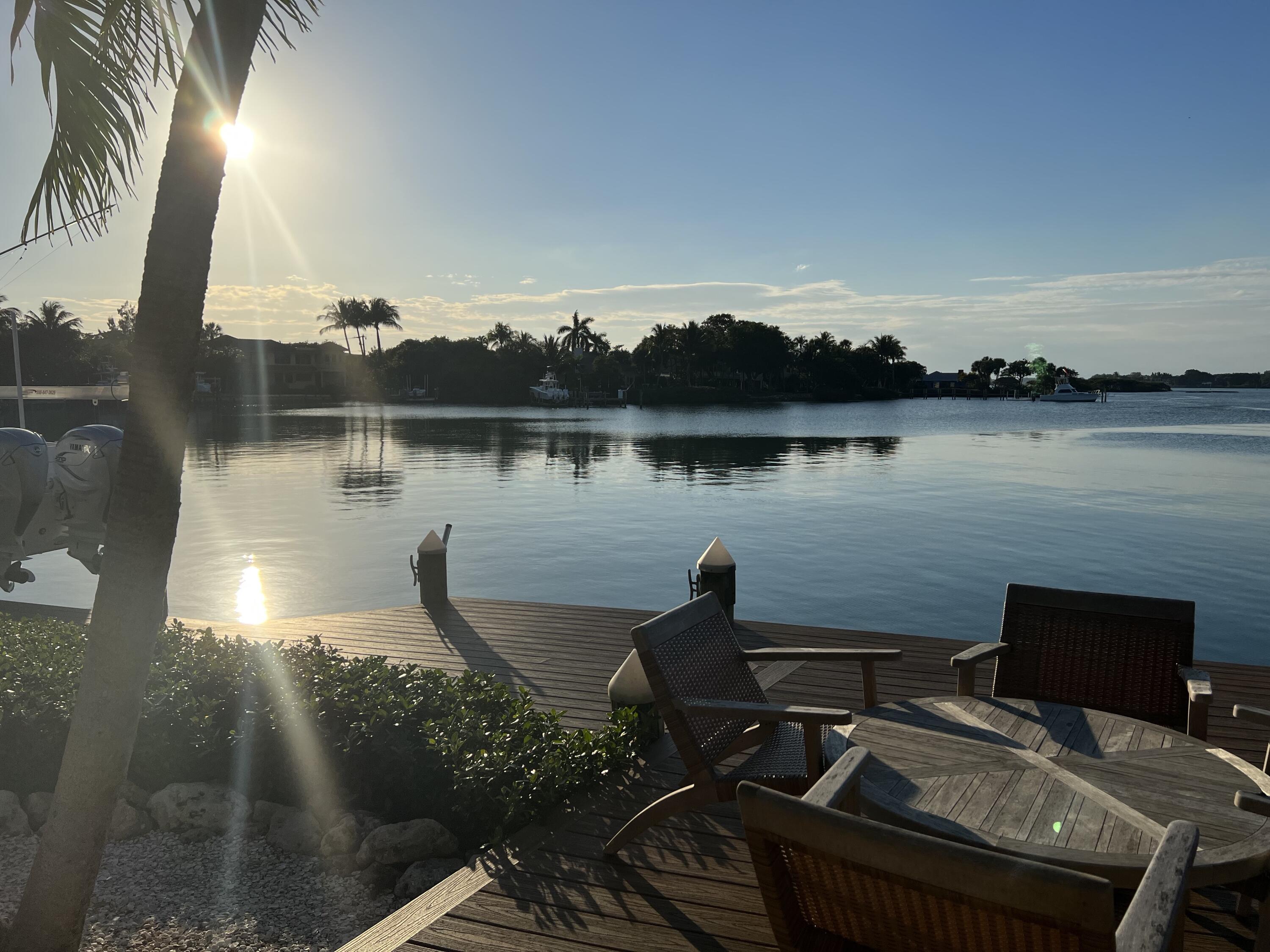 LANDS END - Residential