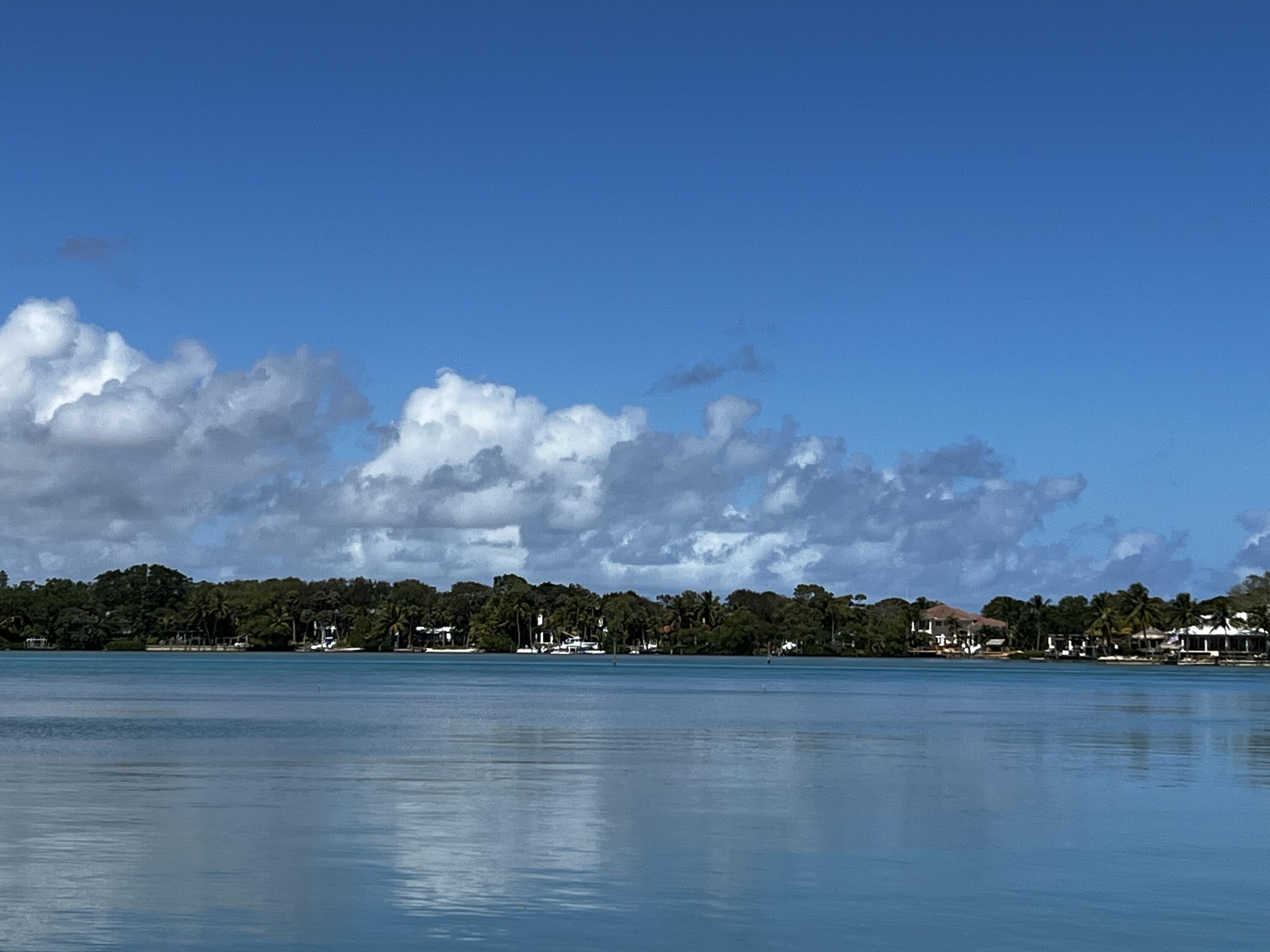 LANDS END - Residential