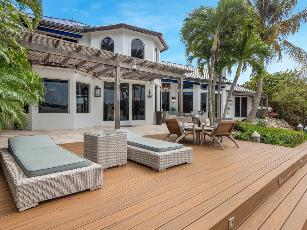 LANDS END - Residential