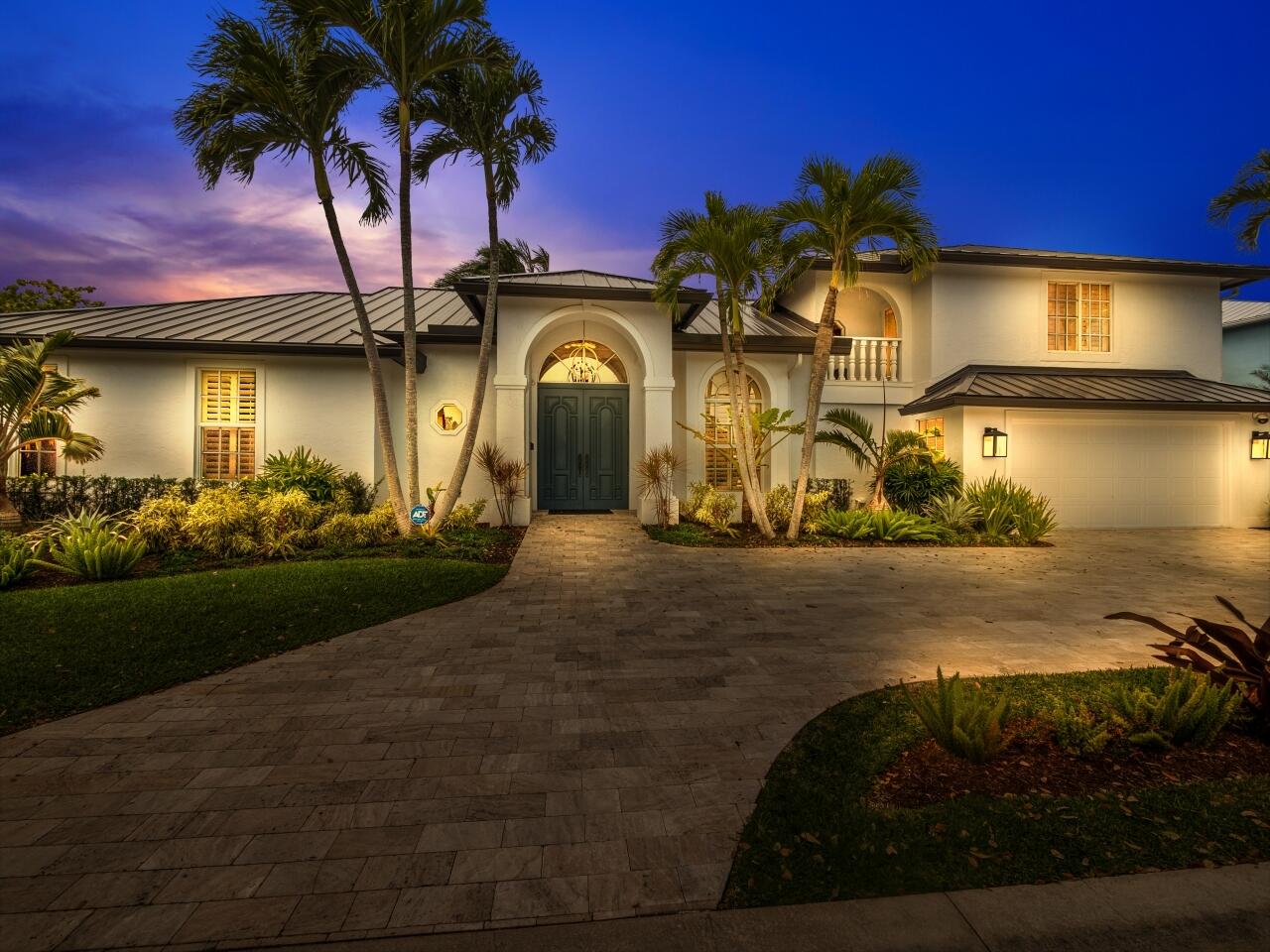 LANDS END - Residential