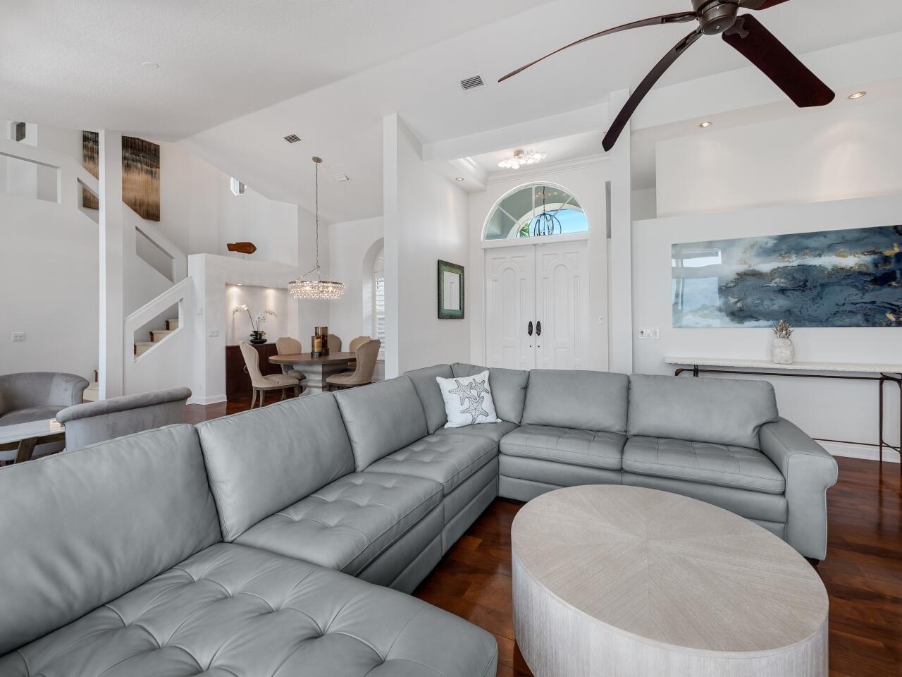 LANDS END - Residential