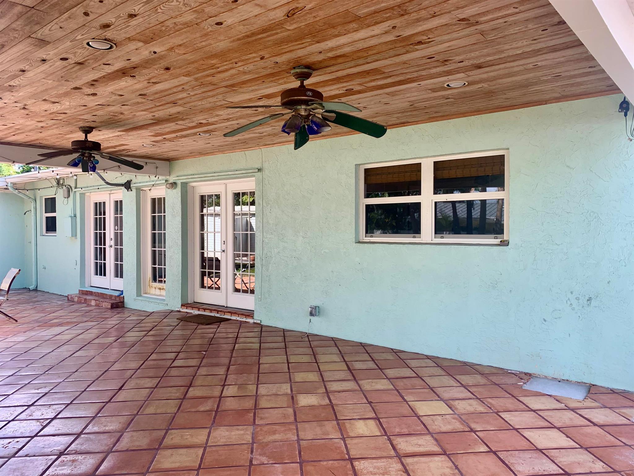 LAKE OSBORNE ESTATES - Residential