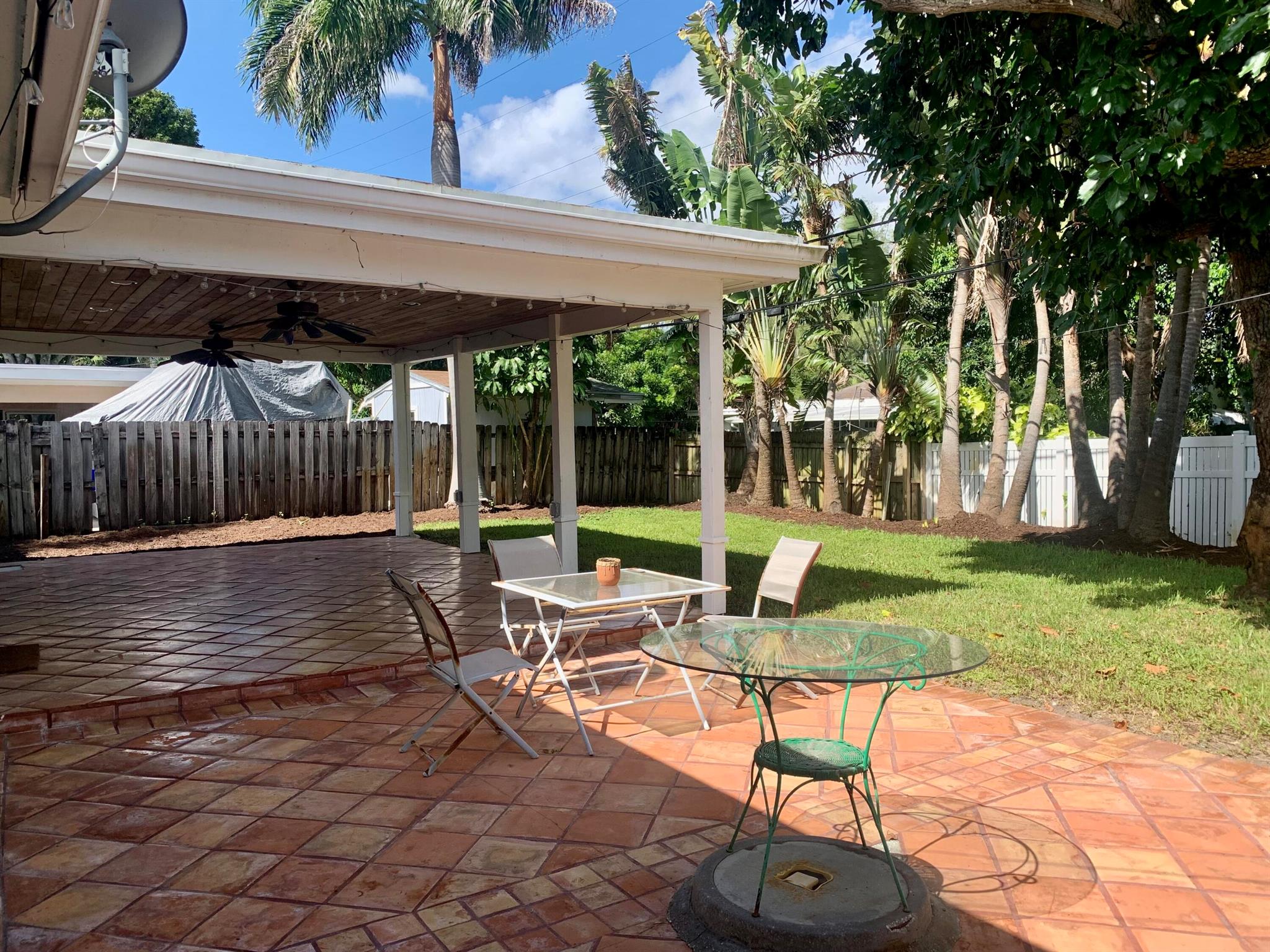 LAKE OSBORNE ESTATES - Residential