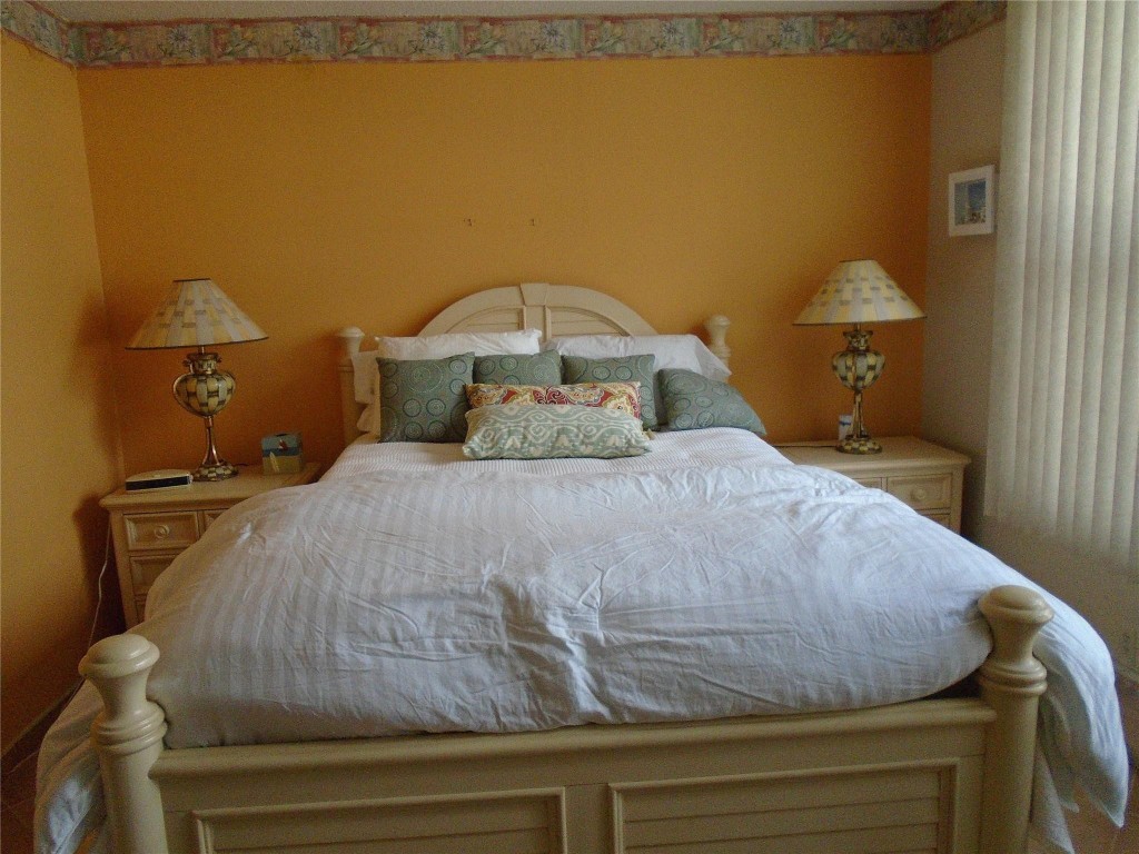 PALM-AIRE AT CORAL KEY GA - Residential Lease