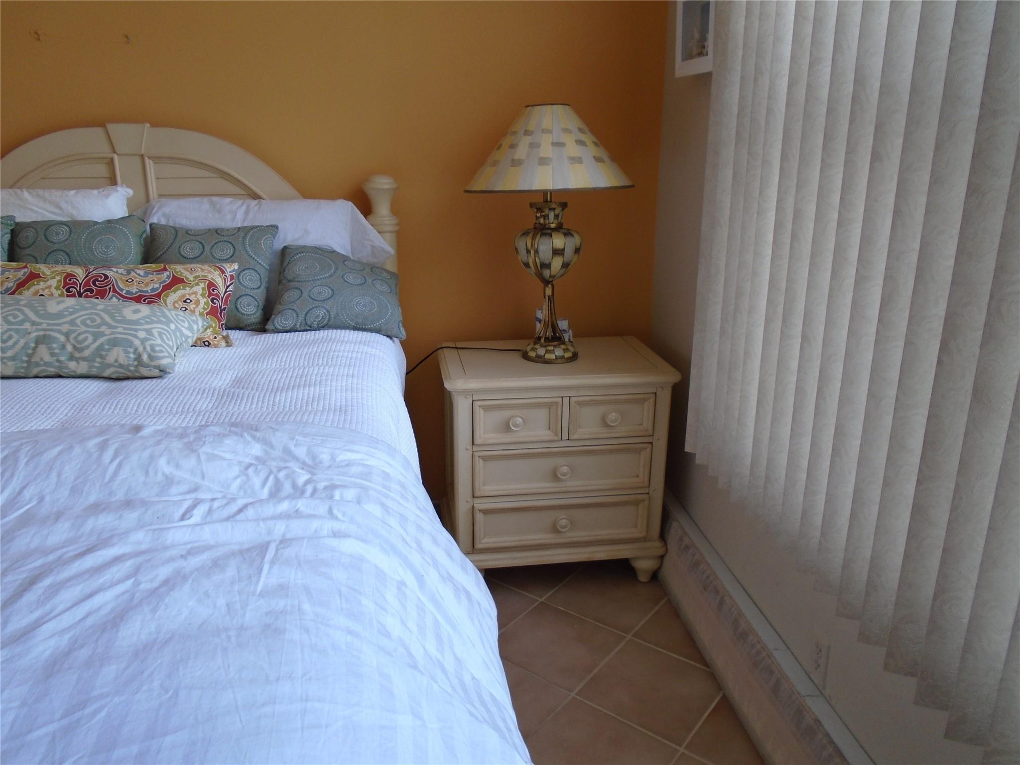 PALM-AIRE AT CORAL KEY GA - Residential Lease