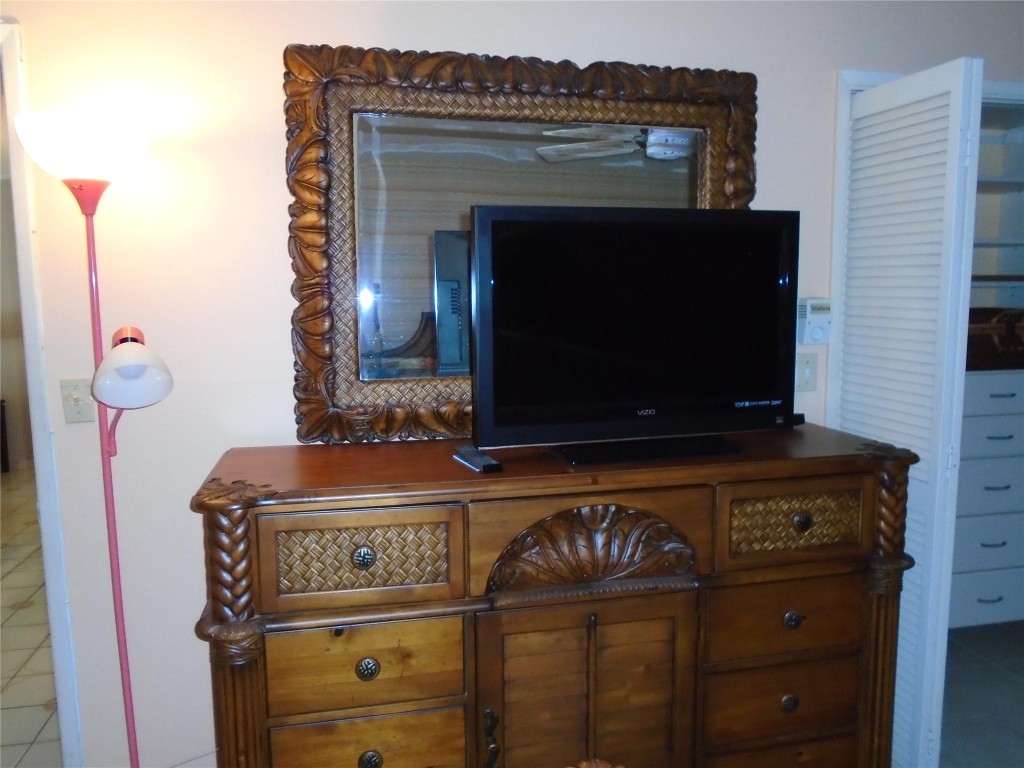 PALM-AIRE AT CORAL KEY GA - Residential Lease