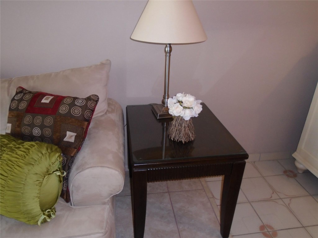 PALM-AIRE AT CORAL KEY GA - Residential Lease