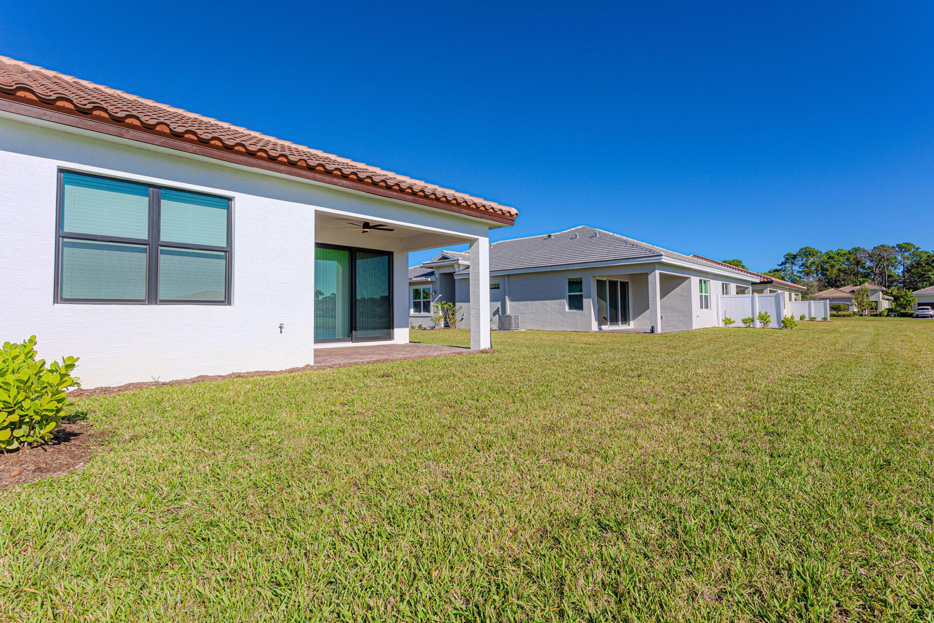 Verano - Residential Lease