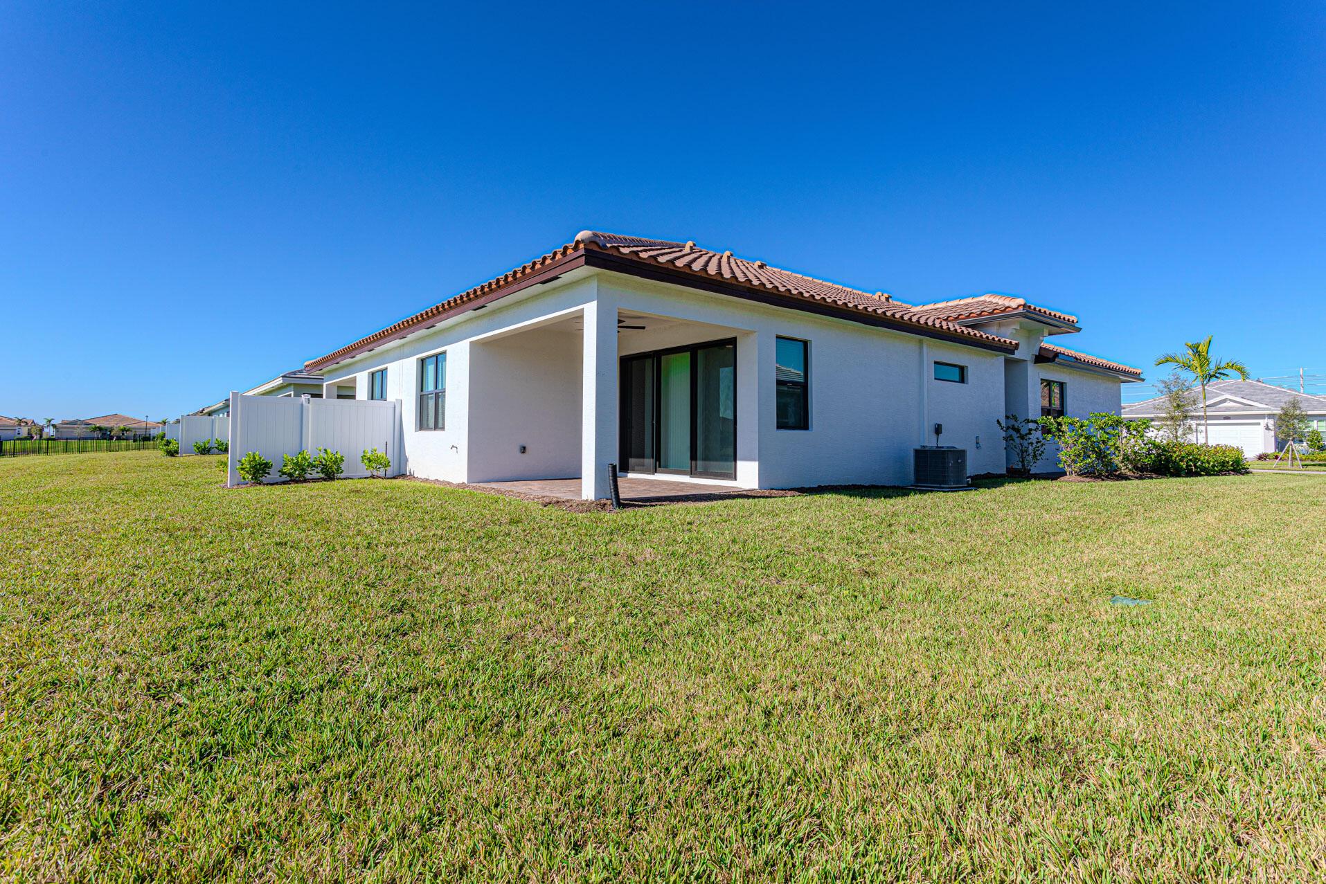 Verano - Residential Lease