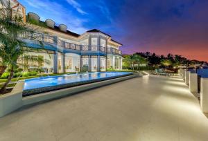 Seven Isles - Residential