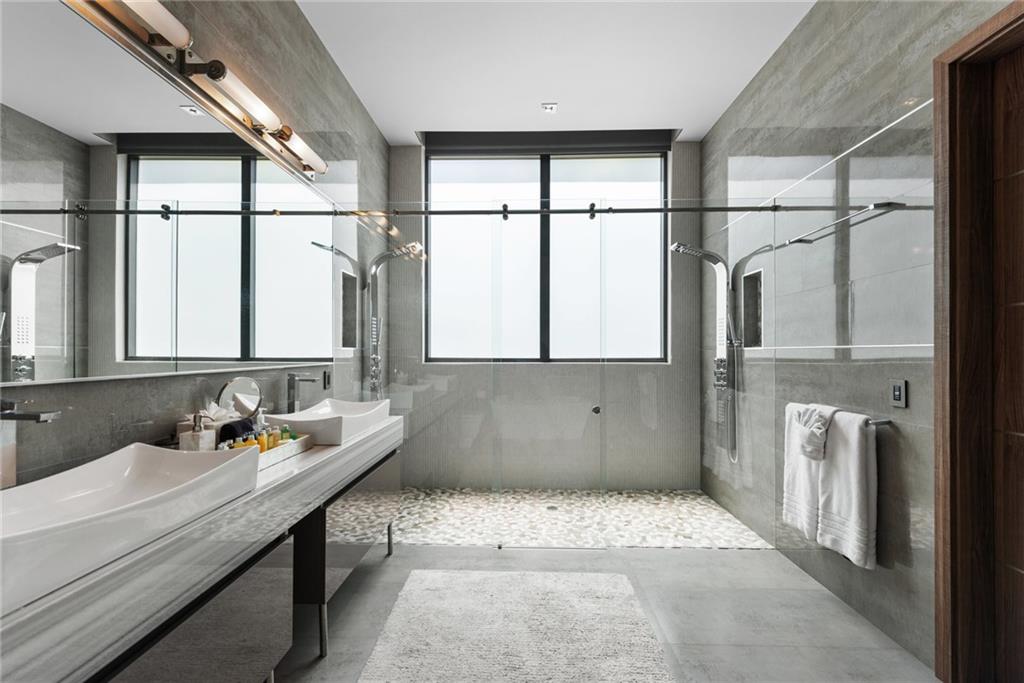 STILWELL ISLES - Residential