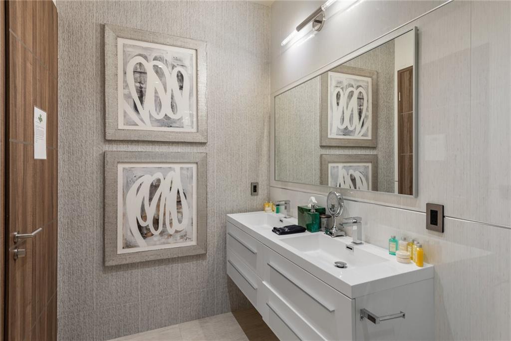 STILWELL ISLES - Residential