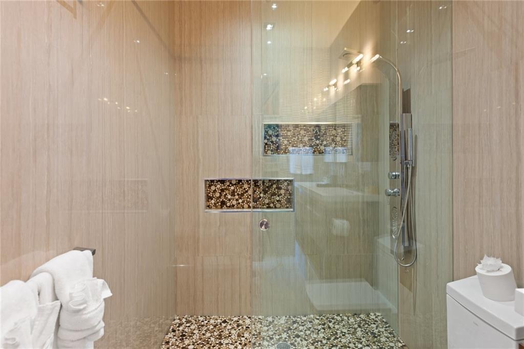 STILWELL ISLES - Residential