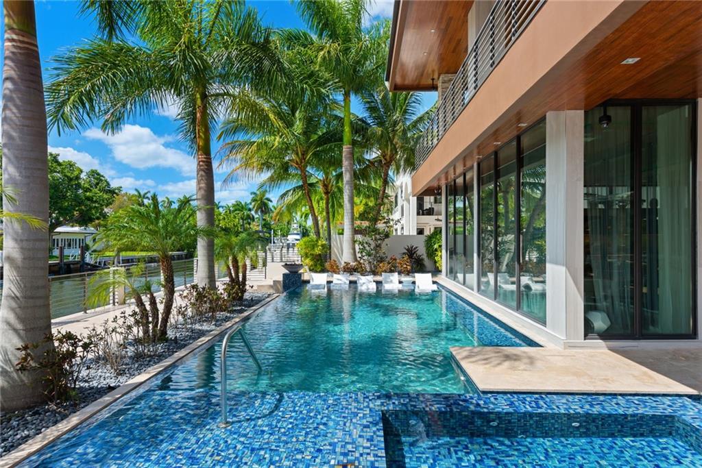 STILWELL ISLES - Residential