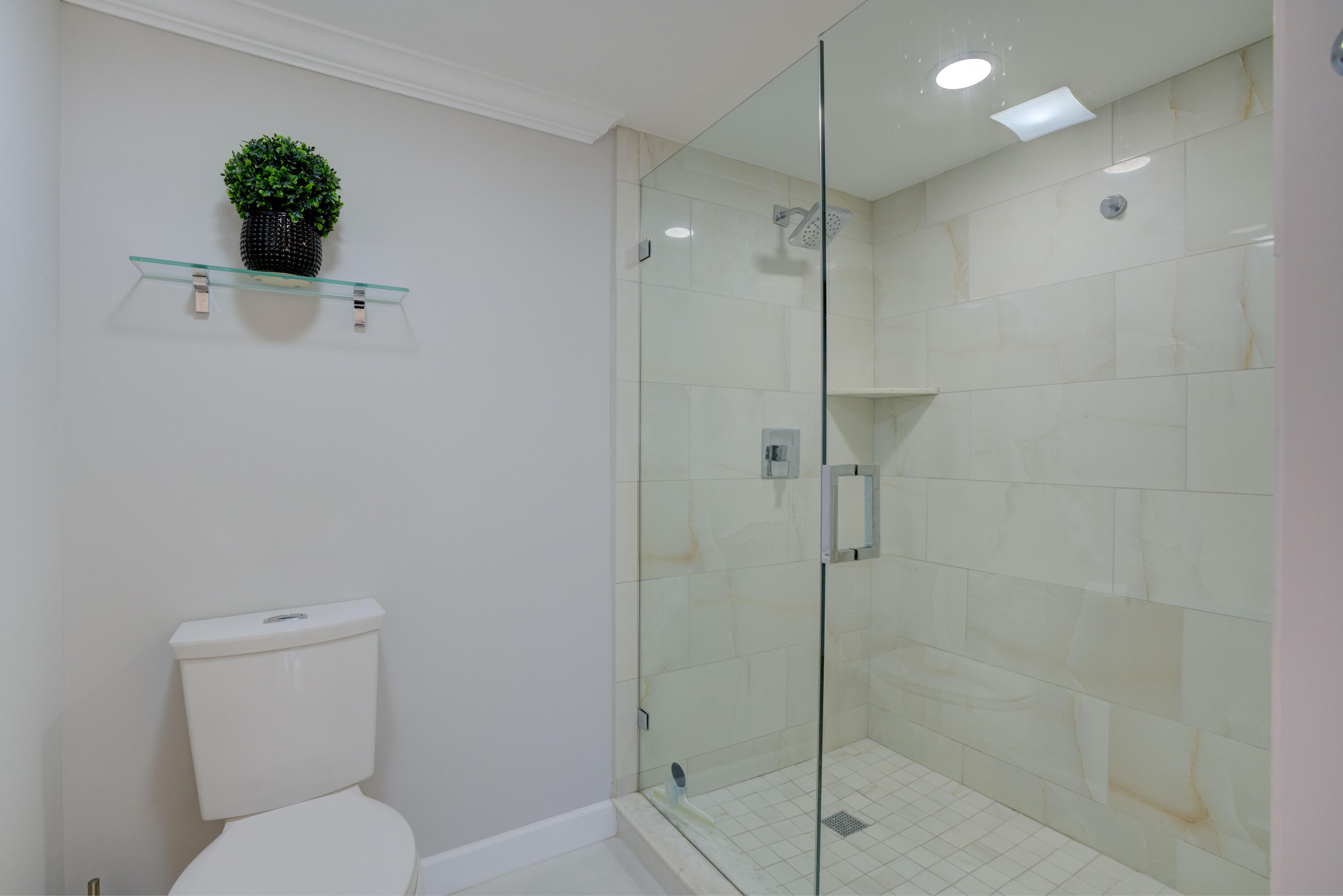 200 Ocean Trail Way 910