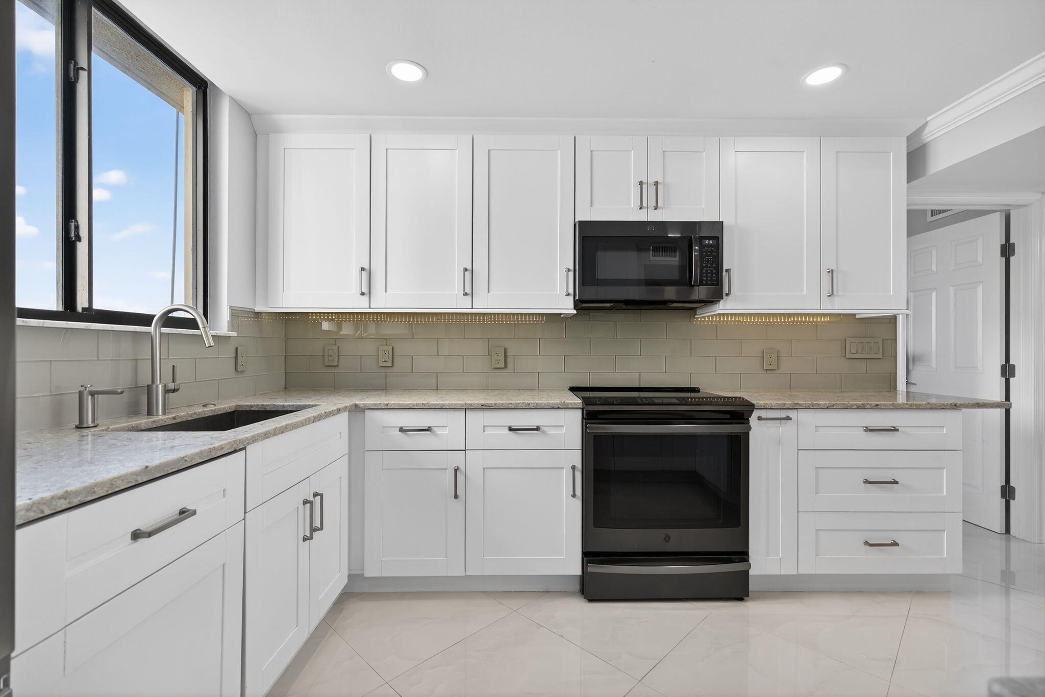 OCEAN TRAIL CONDO I - Residential