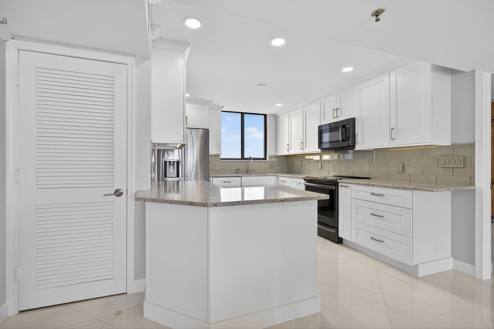 OCEAN TRAIL CONDO I - Residential