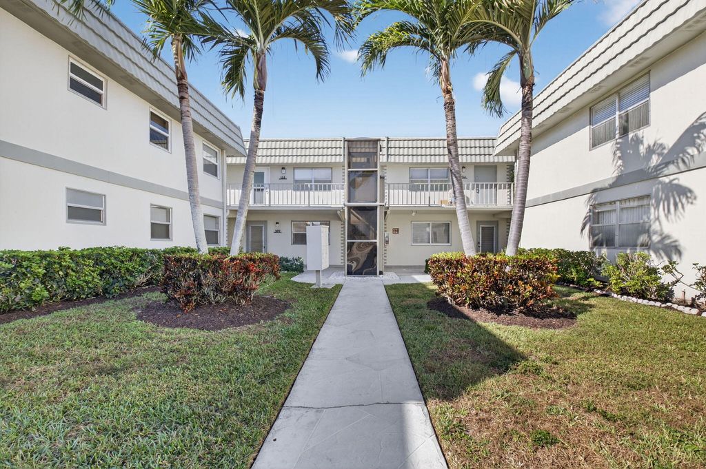 Photo of 109 Monaco C #109, Delray Beach, FL 33446 (MLS # R11114506)