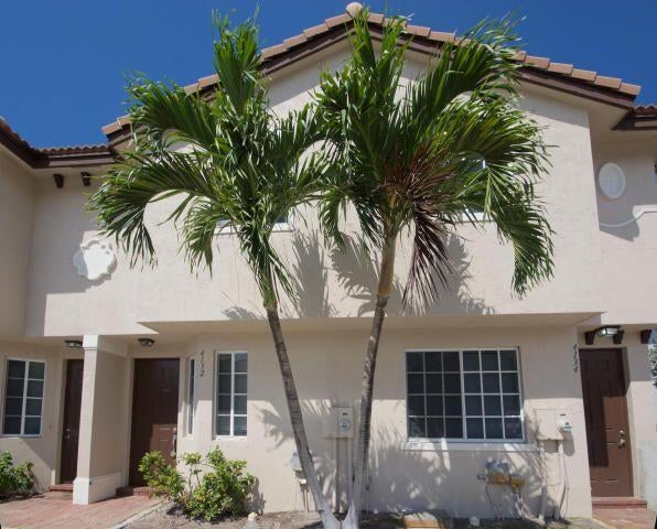 Photo of 4132 Napoli Lake Drive, Palm Beach Gardens, FL 33410 (MLS # R11103679)