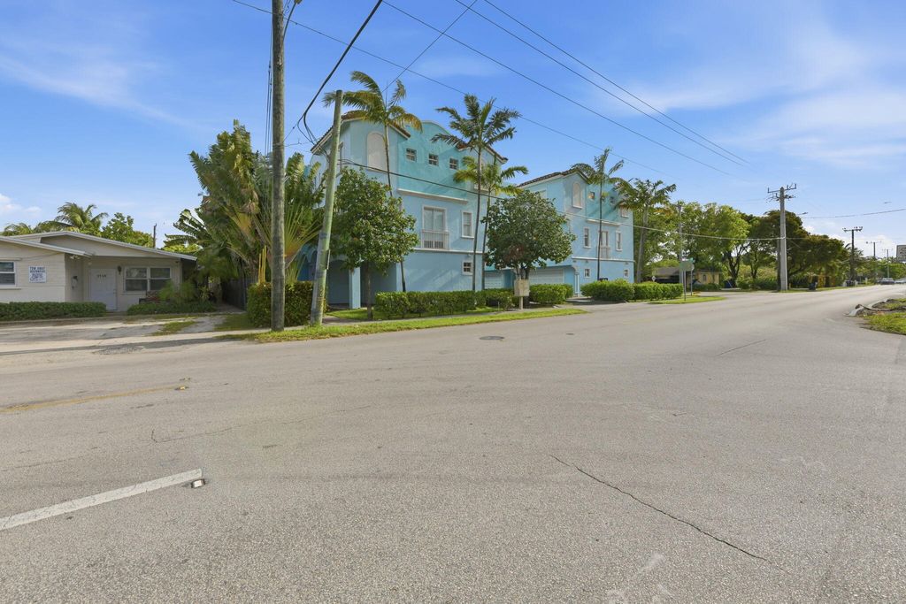 Photo of 1705 Johnson Street #D, Hollywood, FL 33020 (MLS # B26019503)