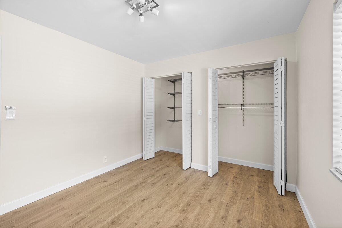 WIMBLEDON AT JACARANDA CONDO - Residential