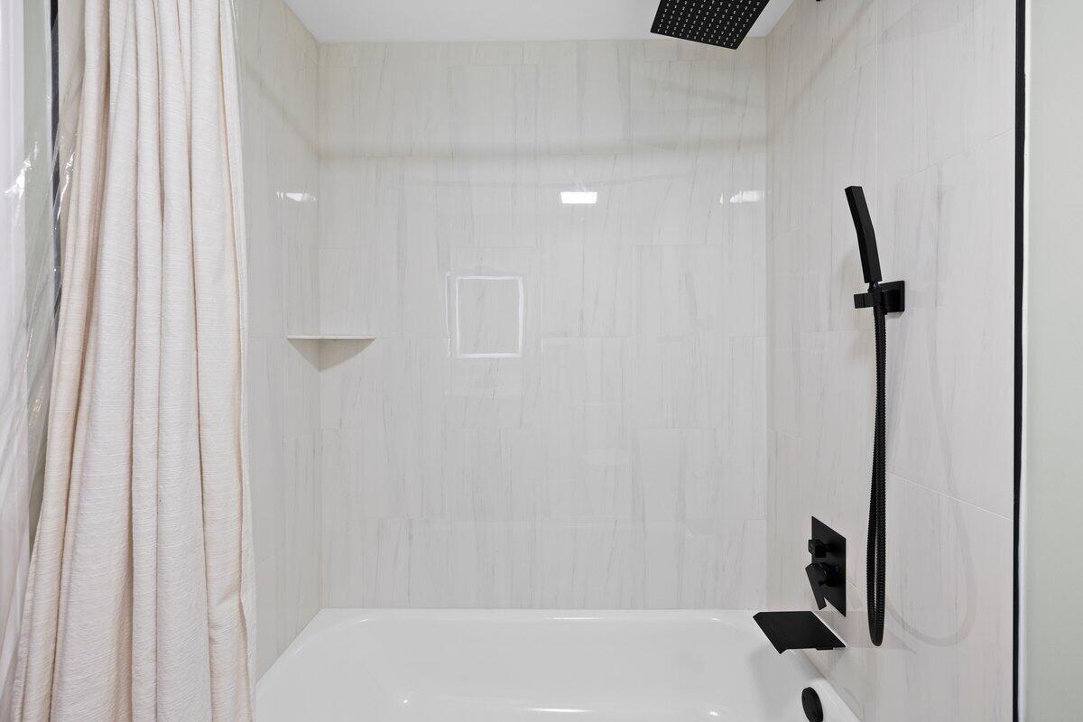 WIMBLEDON AT JACARANDA CONDO - Residential