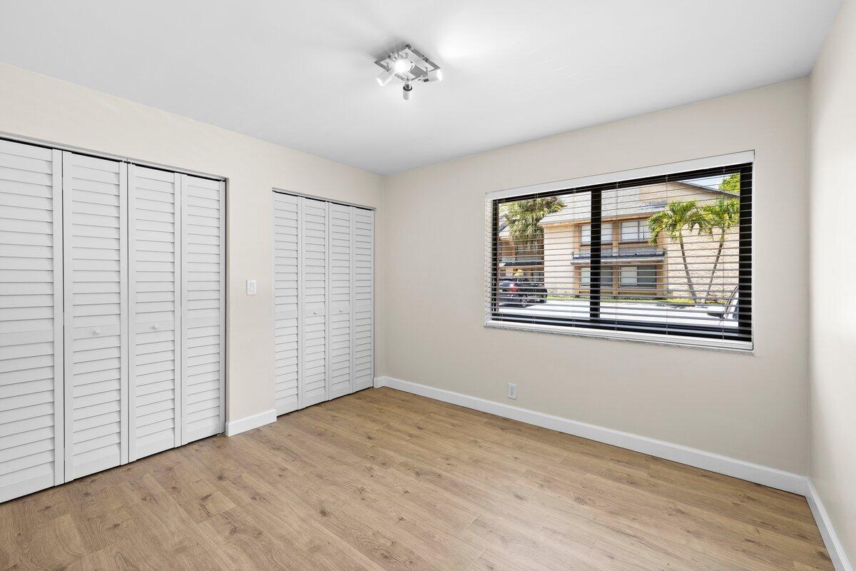WIMBLEDON AT JACARANDA CONDO - Residential