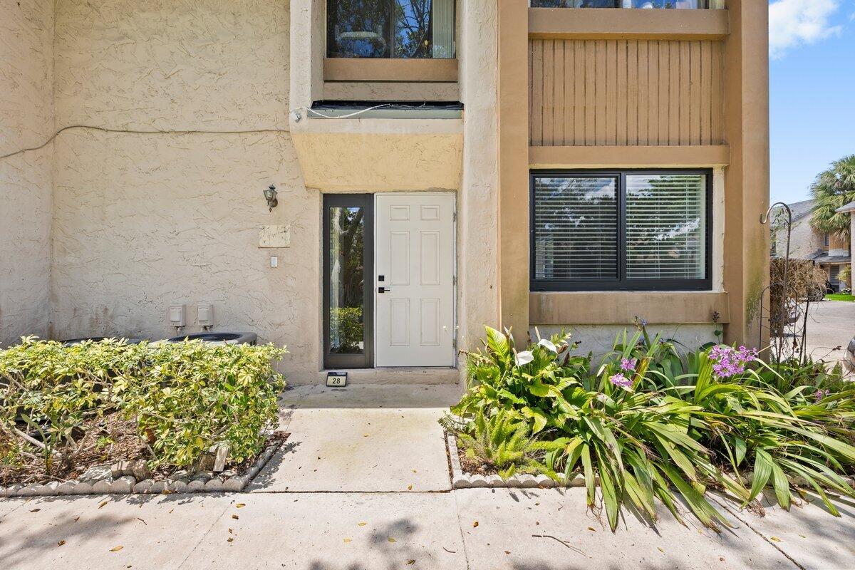 WIMBLEDON AT JACARANDA CONDO - Residential