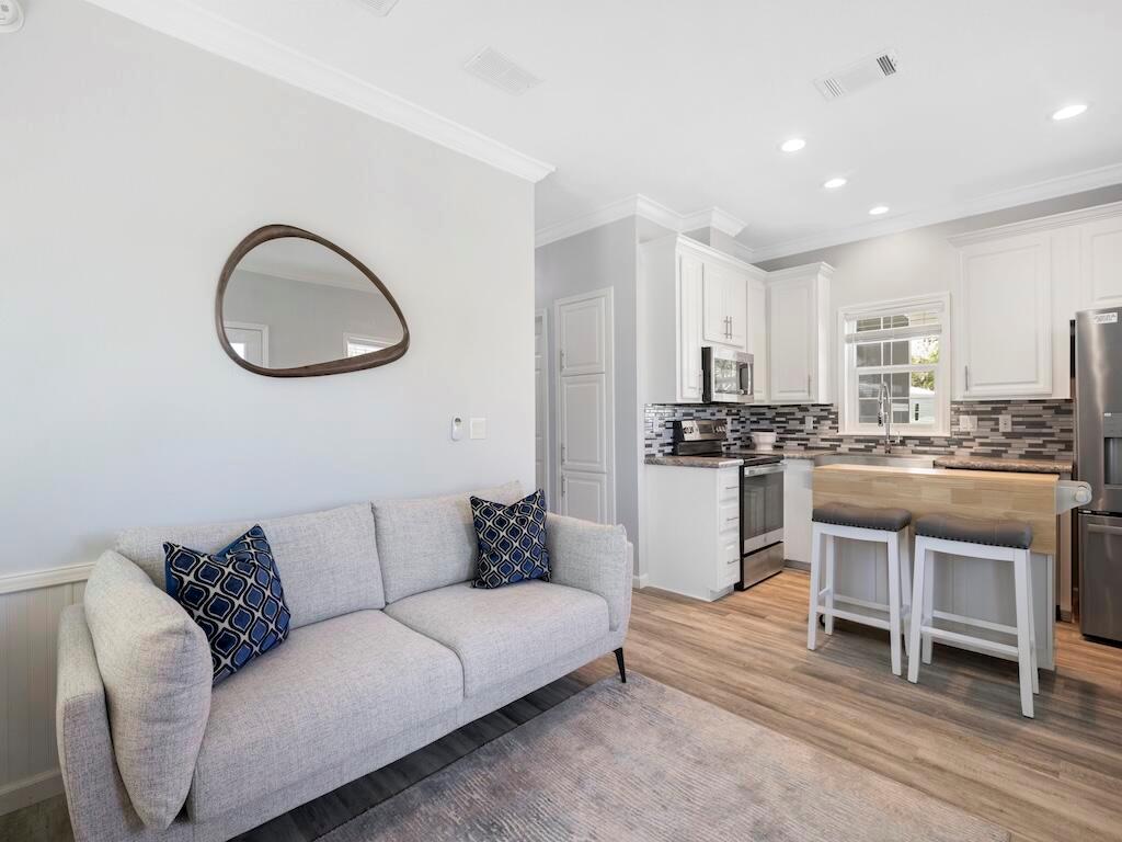 EL CAPITAN SEBASTIAN WATE - Residential